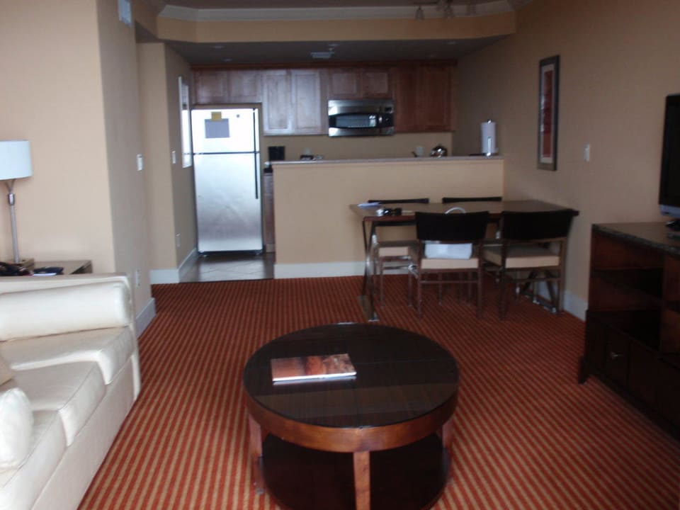 Blick vom Balkon zum Whz. und Eßbereich und Küche Residence Inn by Marriott St. Petersburg Treasure Island