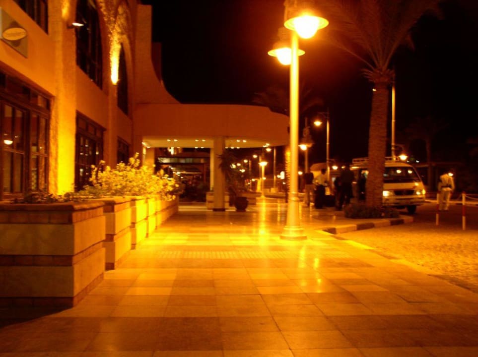 Das Hotel von der Seite Giftun Azur Resort