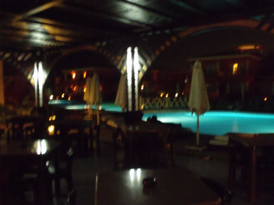 Kolejny z dziewięciu basenów w hotelu Pickalbatros Alf Leila Wa Leila Resort - Neverland Hurghada