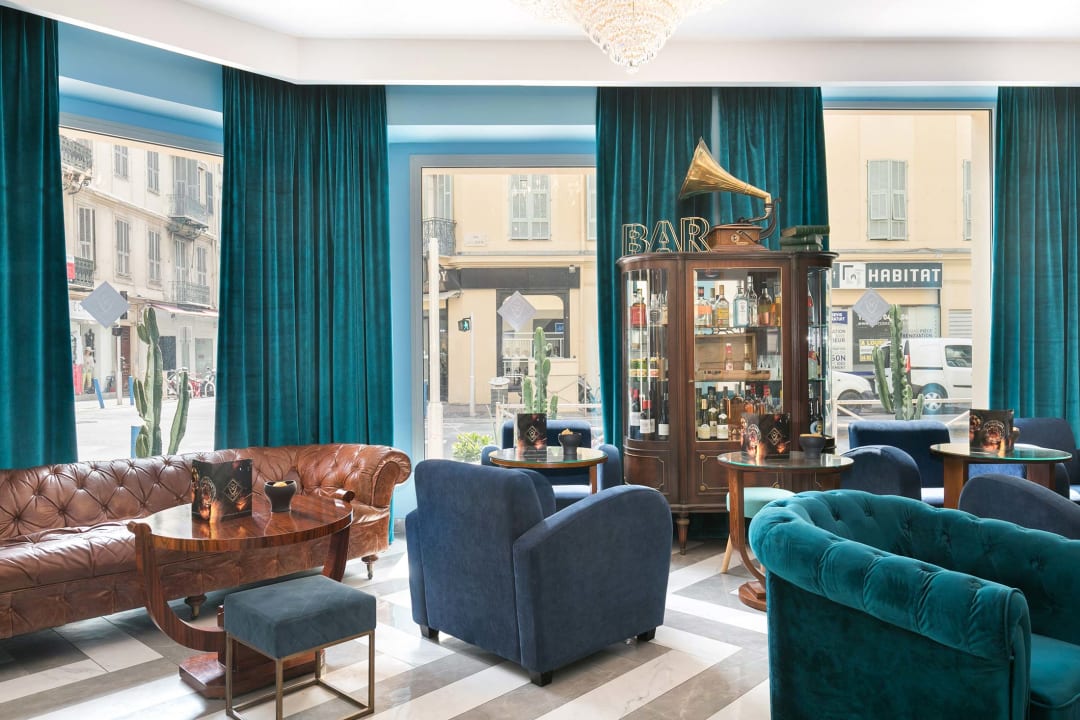 Lobby The Jay Hotel by HappyCulture