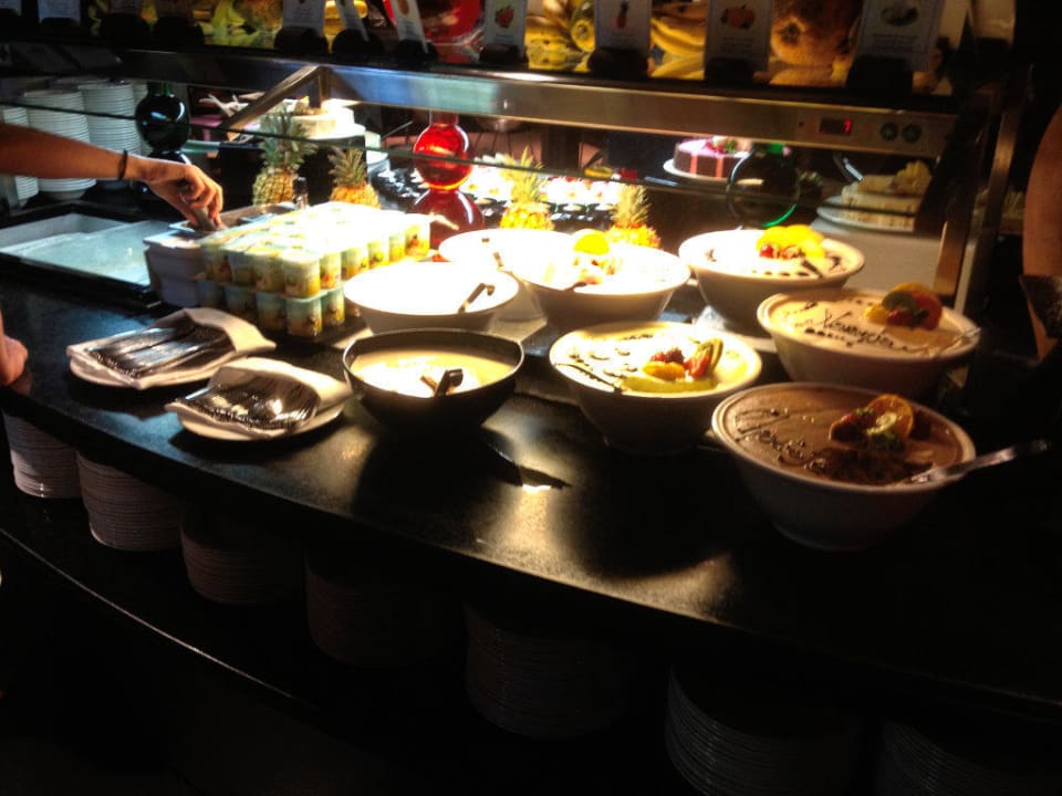 Lecker Lopesan Baobab Resort