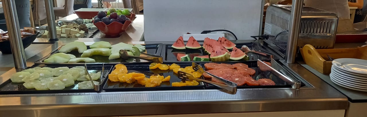 Gastro Hotel Lagomandra Beach