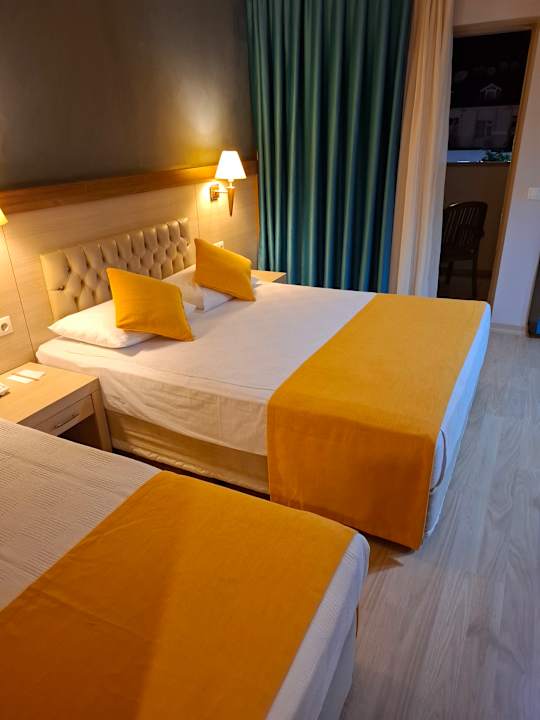 Zimmer Side Aquamarin Resort & Spa