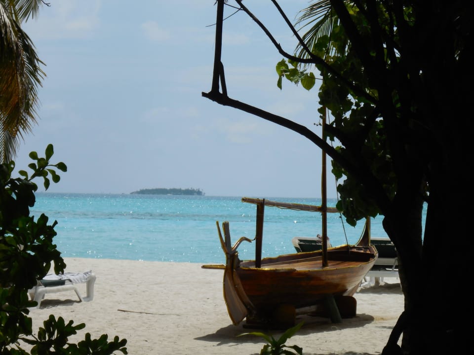 Piatkovy bar na lodke Meeru Maldives Resort Island