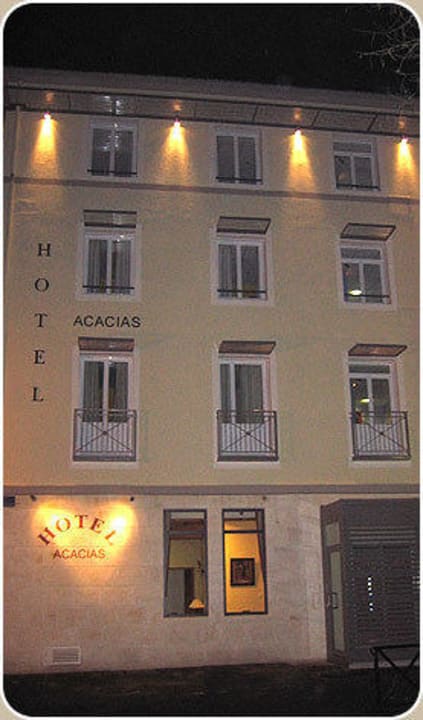 Facade Hôtel des Acacias