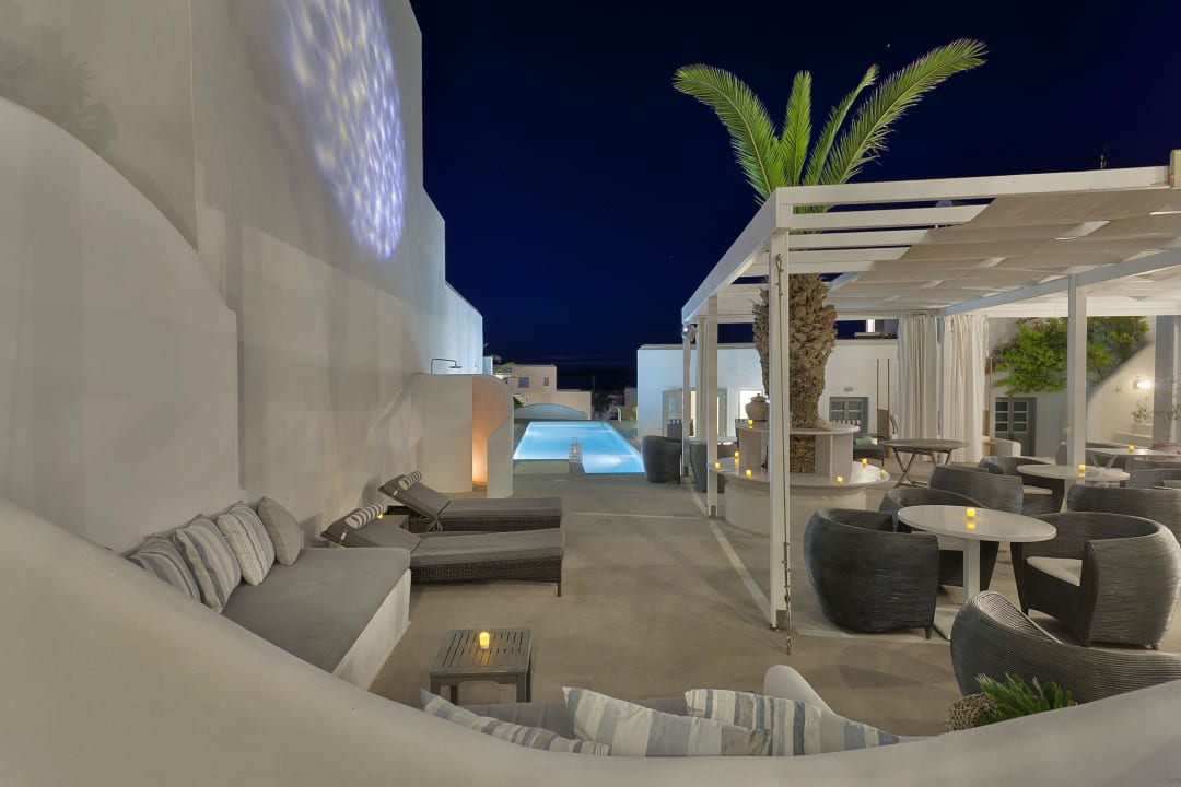 Lounge Lilly Residence All Suites Hotel