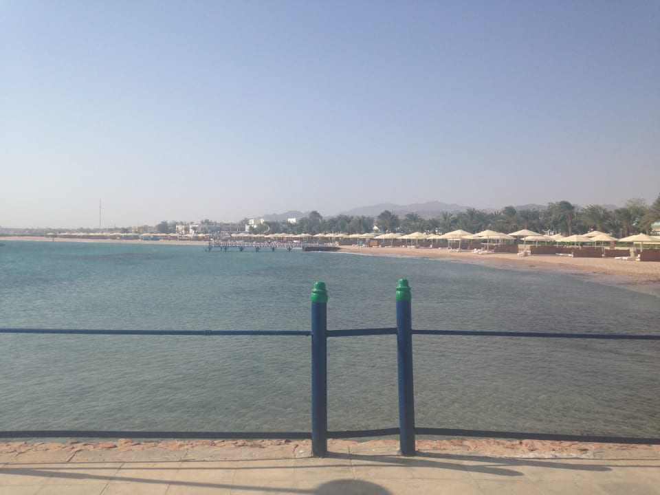 Strand Menaville Safaga