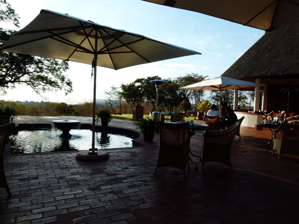 Beim Frühstück The Victoria Falls Hotel