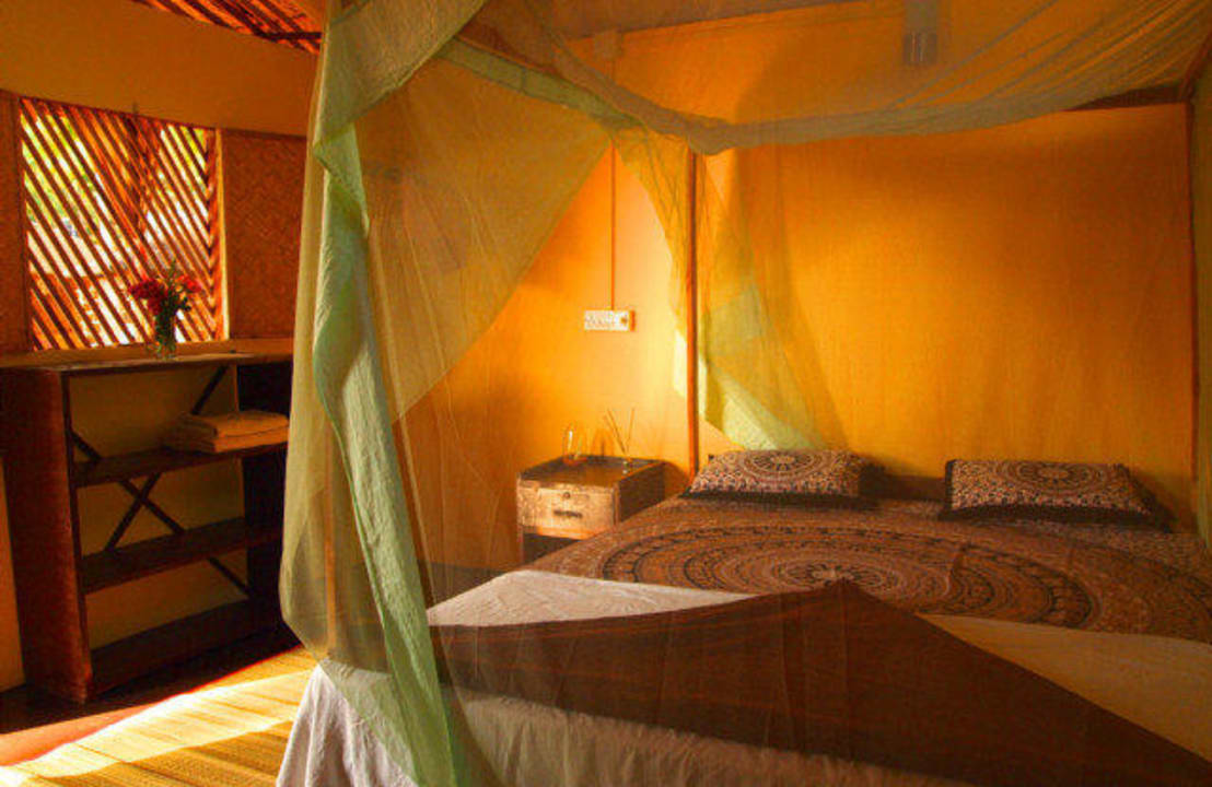 Standard hut interior view Sonho do Mar