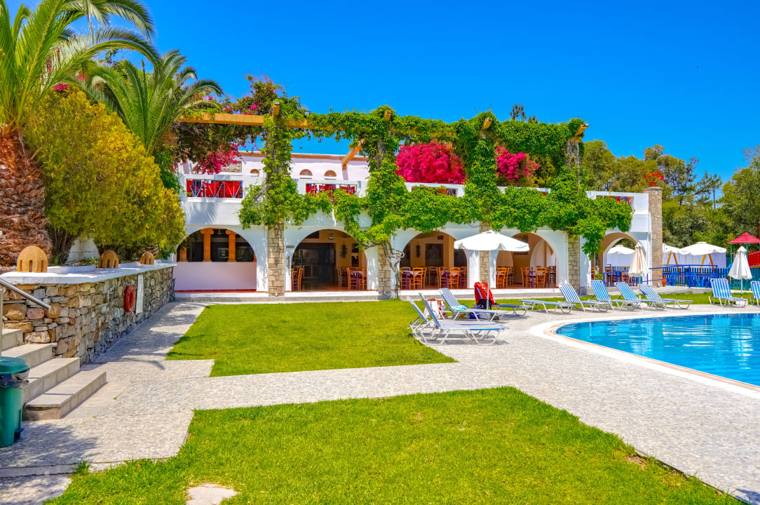 Pool Ekaterini Hotel