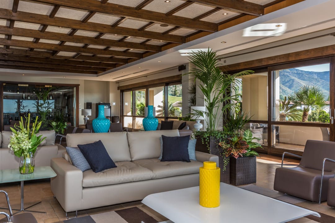 Lobby Ona Valle Romano Golf & Resort