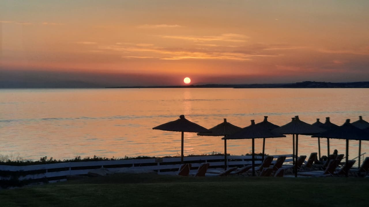 Strand Istion Club & Spa