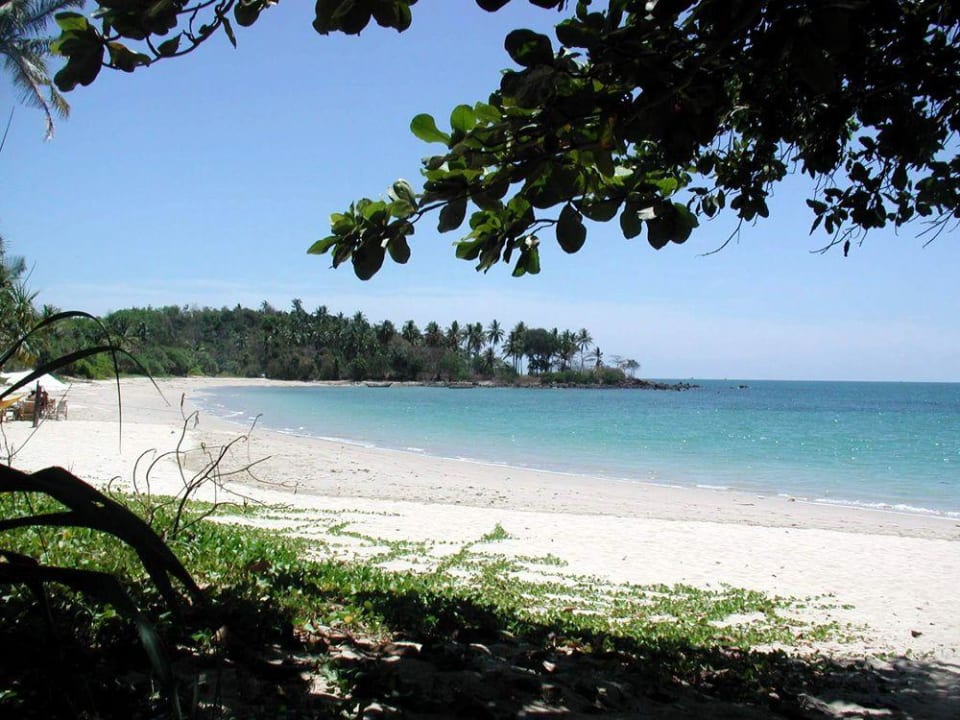 Strand vanuit het restaurant Hotel Relax Bay Koh Lanta