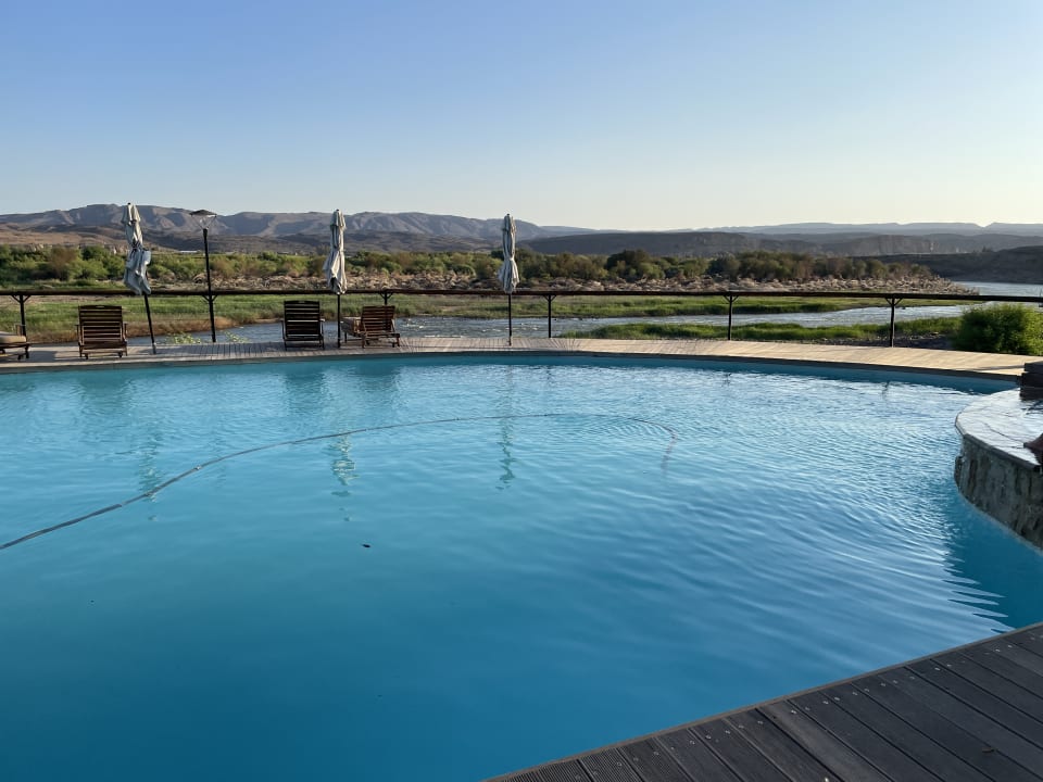 Pool Felix Unite Camp Provenance