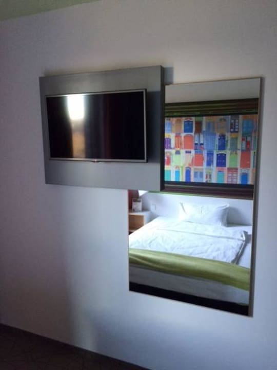 Zimmer Ansicht  B&B Hotel Lübeck