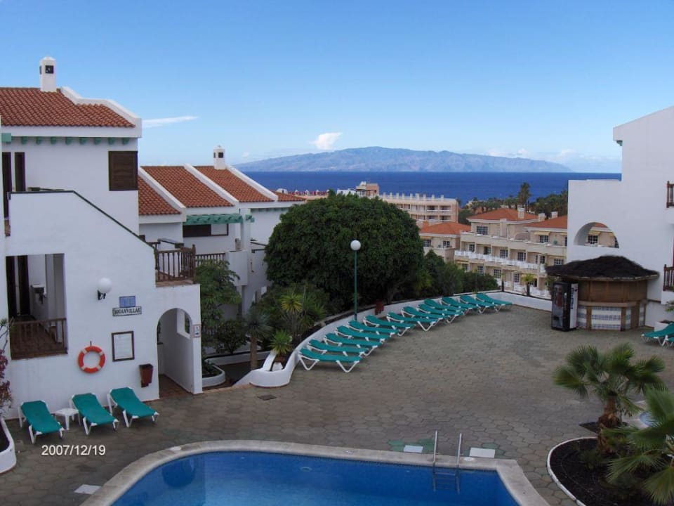 Balcony view to the neighbour island la gomera BLUESEA Callao Garden
