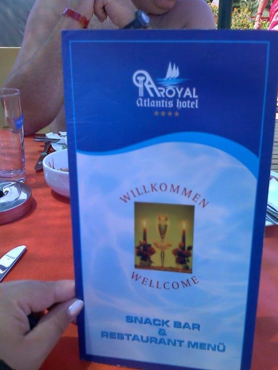 Die Karte zum Essen am Strand-Restaurant Royal Atlantis Beach Hotel