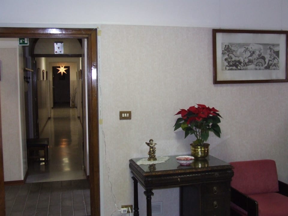 Корридор Villa Riari