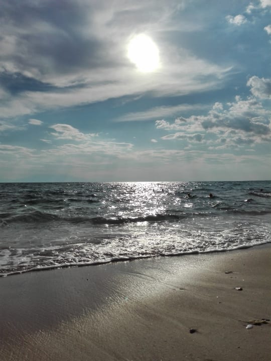 Strand Istion Club & Spa