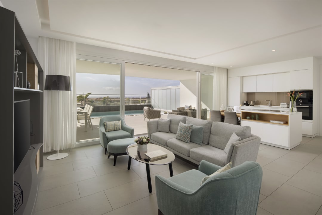 Zimmer Royal Hideaway Corales Suites