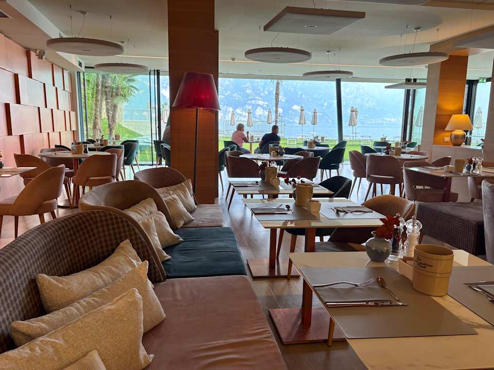 Gastro Hotel Castello Lake Front