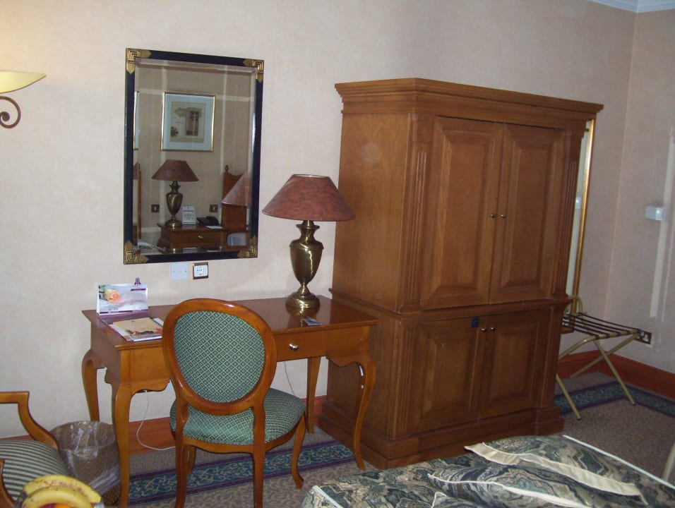 Zimmer mit getrennten Betten Parsian Esteghla East Wing Hotel