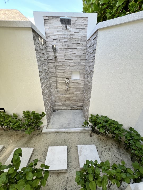 Zimmer Sun Siyam Iru Veli