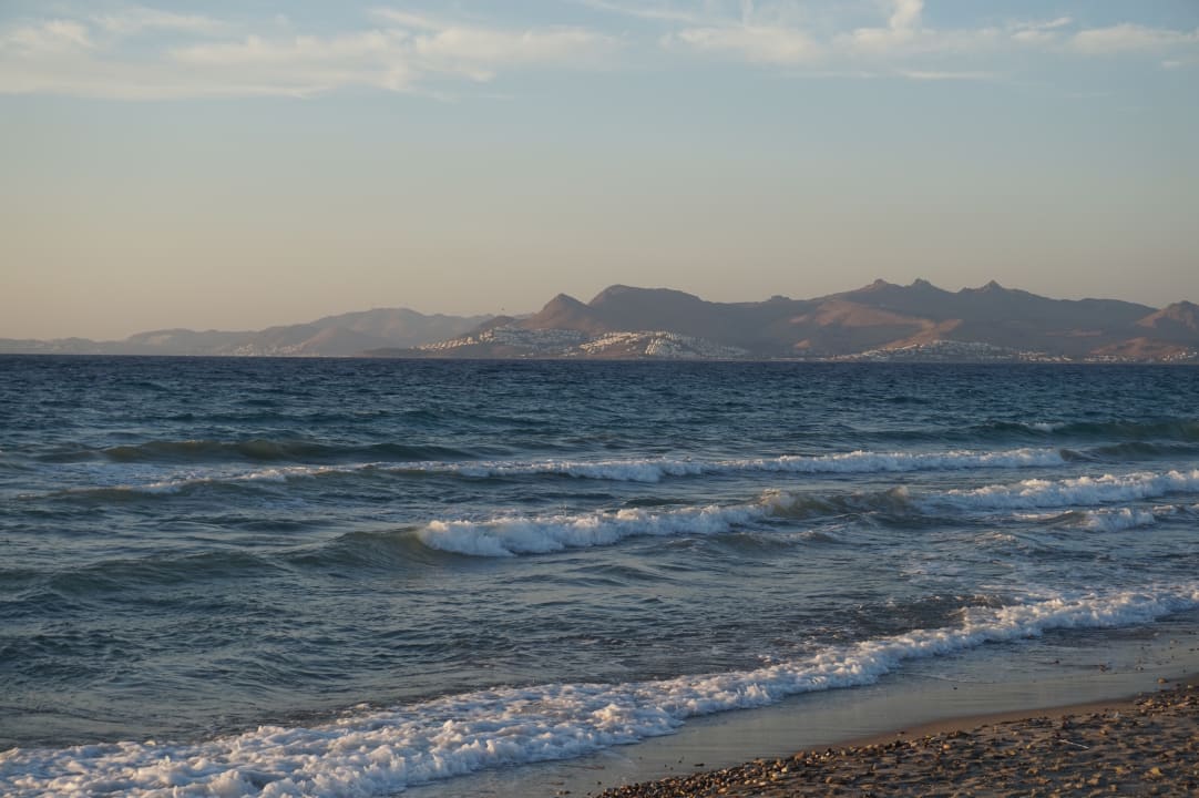 Strand Aeolos Beach Hotel