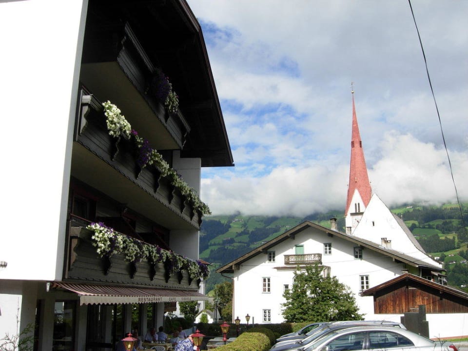 Terrasse / Rückansicht Gasthof Hoppeter
