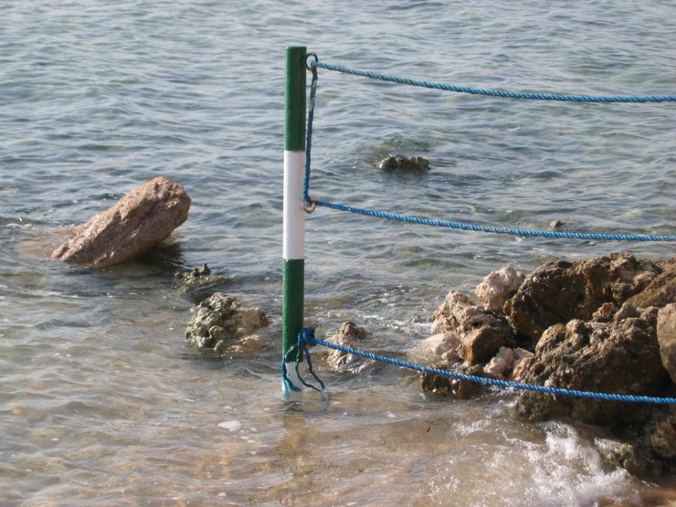 Eingang vom Strand zum Meer bei Ebbe Makadi Palace