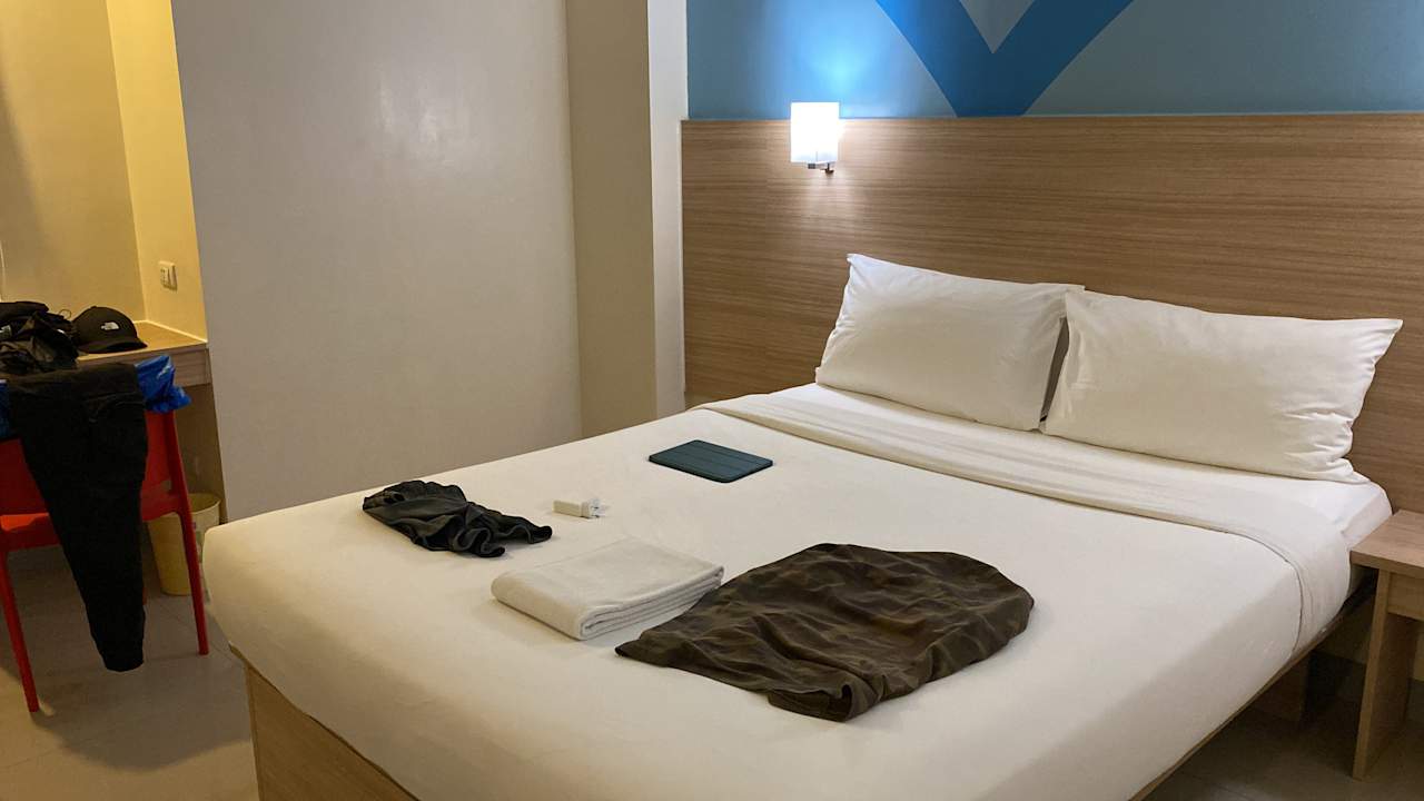 Zimmer Hop Inn Hotel Tomas Morato Quezon City