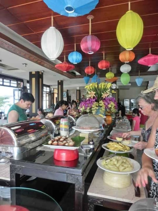 Reichhaltig Hotel Vinh Hung Riverside Resort & Spa