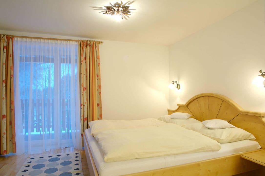 Zimmer - Doppelbett Gartenhotel Daxer