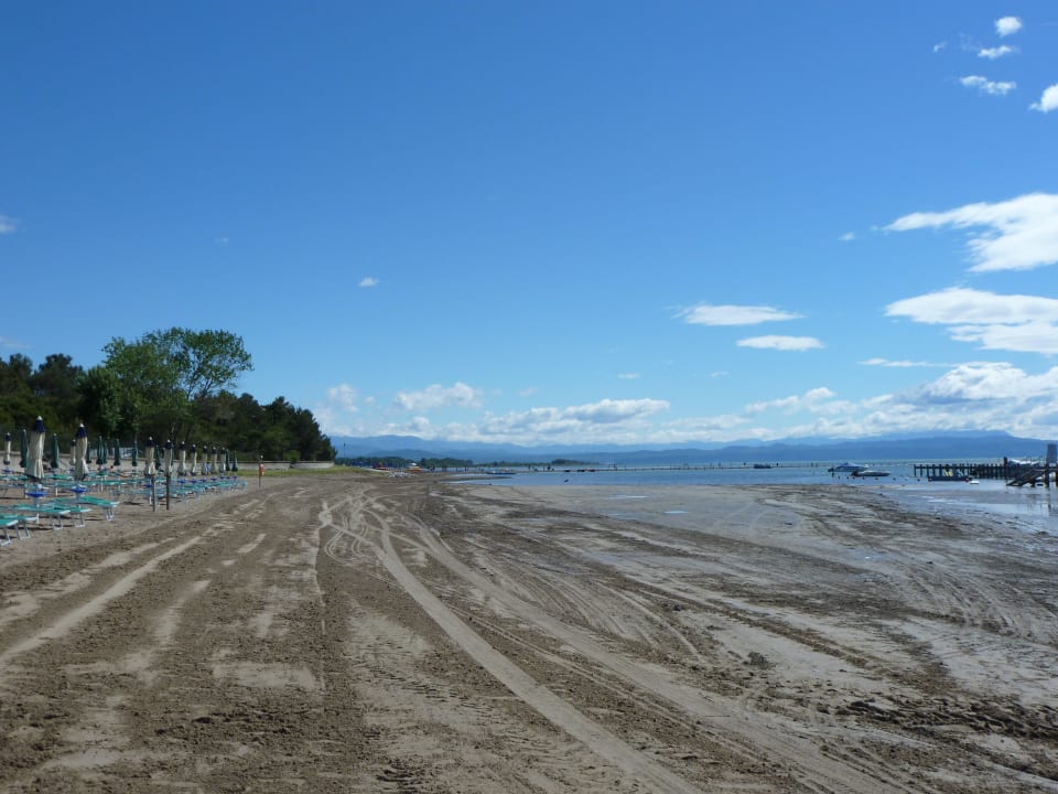 Strand in der Früh Villaggio Residence Punta Spin