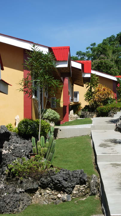 Außenansicht Sunset Dive Resort