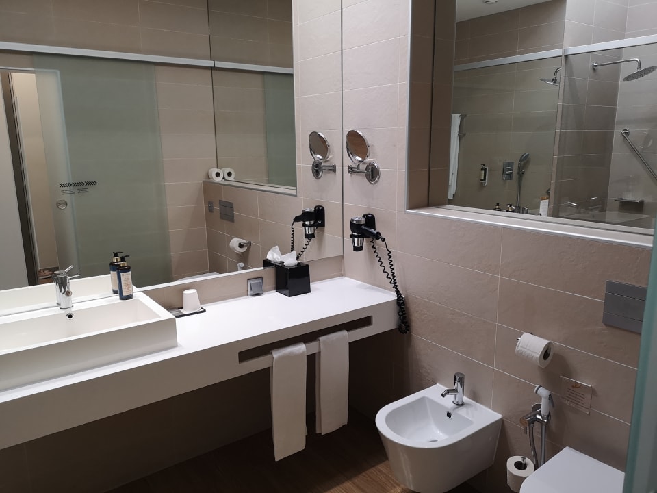 "RooftopBar" Jupiter Lisboa Hotel (Lissabon) • HolidayCheck (Lissabon