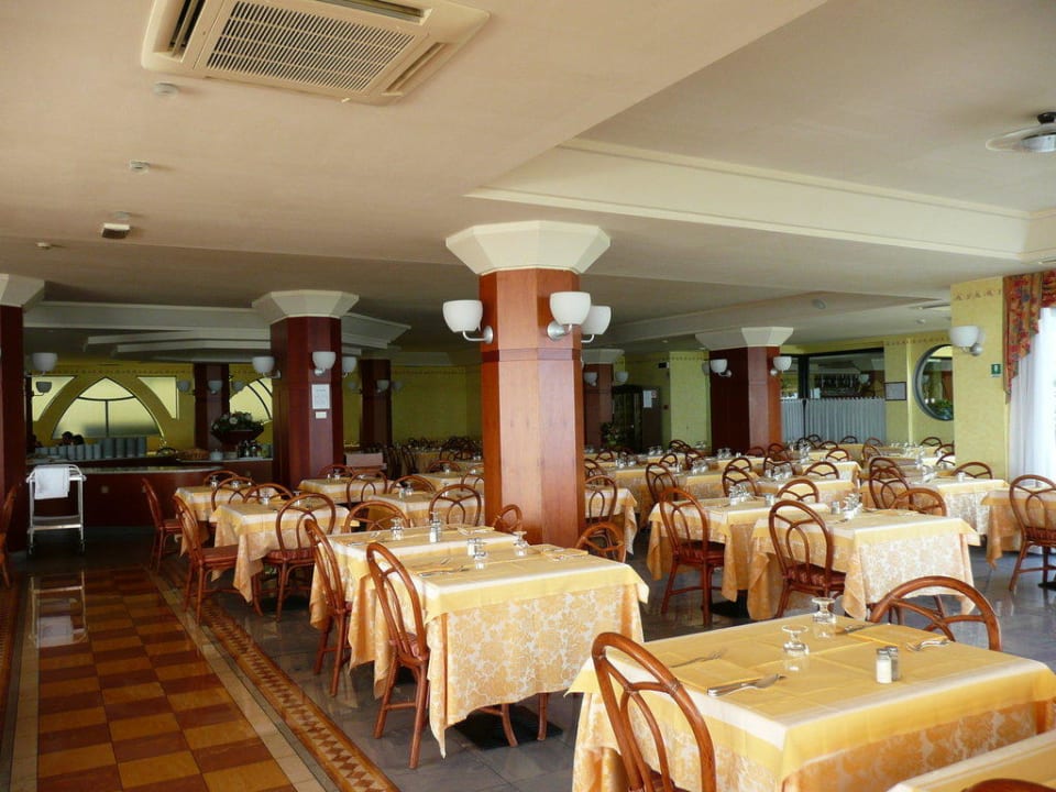 Speisesaal Hotel Ilma