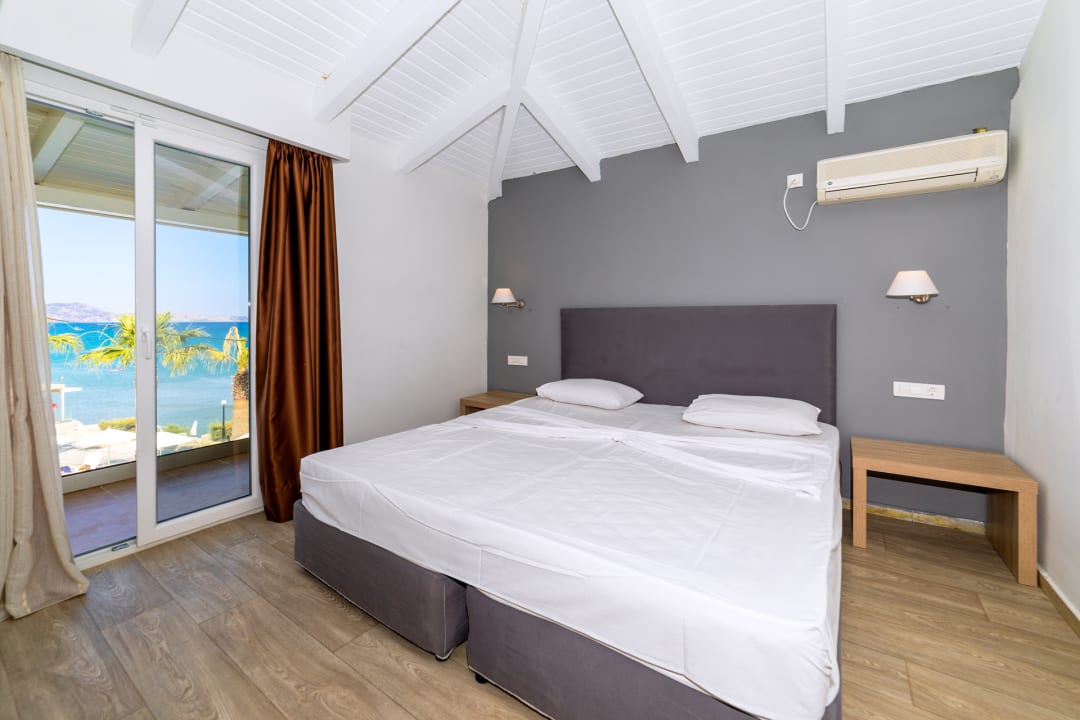 Zimmer Cameo Beach Resort