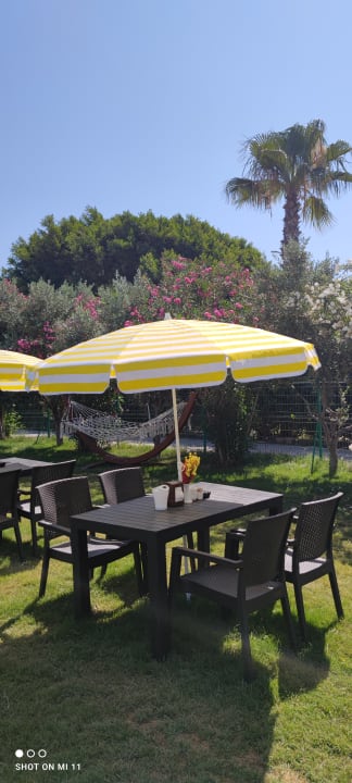 Gartenanlage Oji Beach Hotel