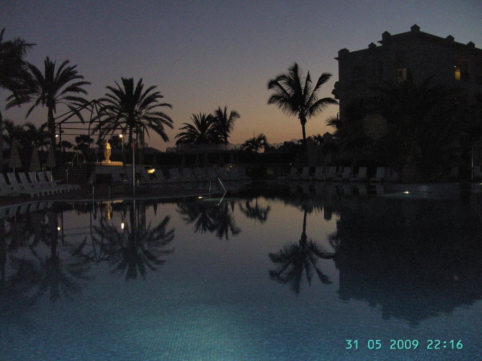am Abend Hotel Riu Palace Maspalomas Adults Only