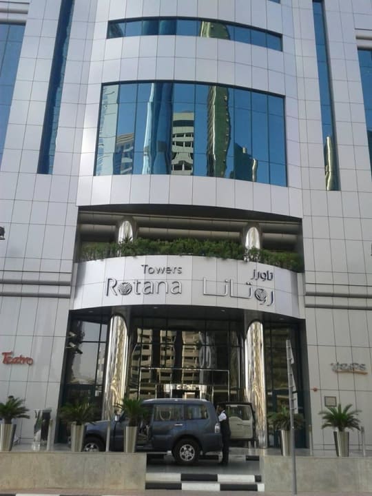 Entrance to Towers Rotana Towers Rotana