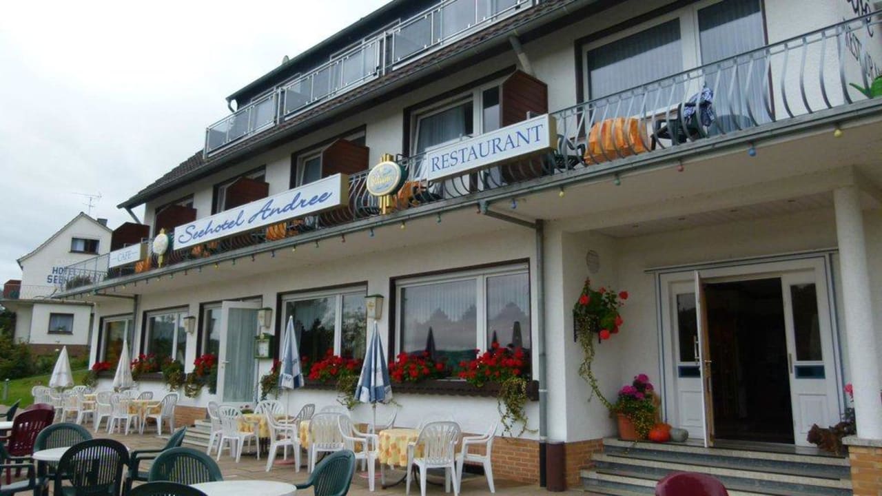 Seehotel Andree mit Kaffeeterrasse Seehotel Andree & Gästehaus Seehof