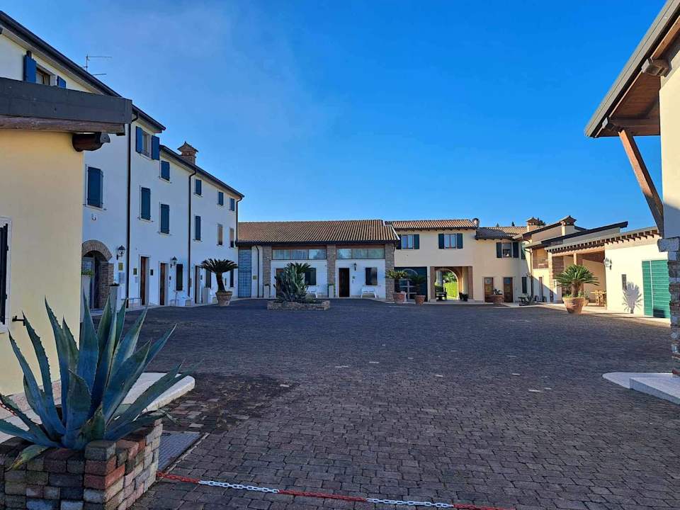 Außenansicht Hotel Corte Pontigliardo