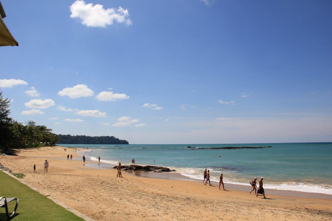 Blick von der Liegewiese The Sands Khao Lak by Katathani