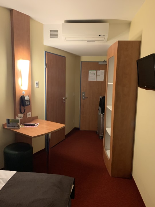 Zimmer B&B Hotel München-Airport