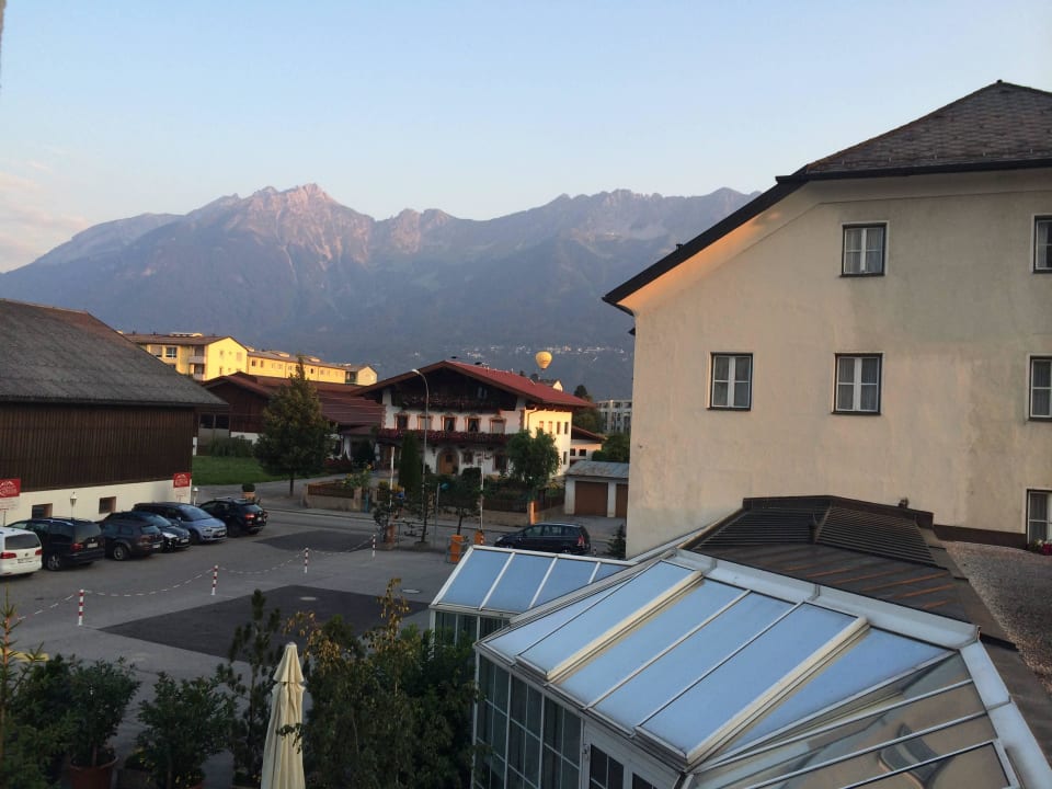 Ausblick aus dem Zimmer auf die Berge Hotel Kapeller