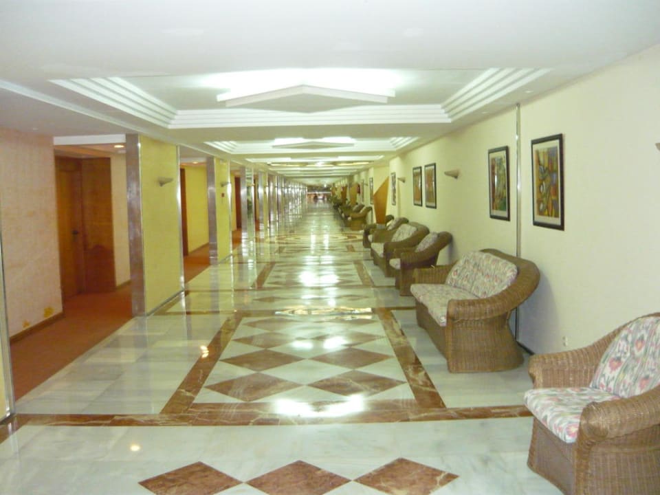 Flur zum Spa-und Fitnessbereich Hotel Mariant Park
