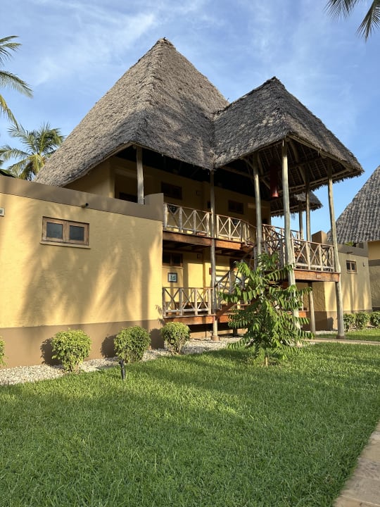 Außenansicht Neptune Pwani Beach Resort & Spa
