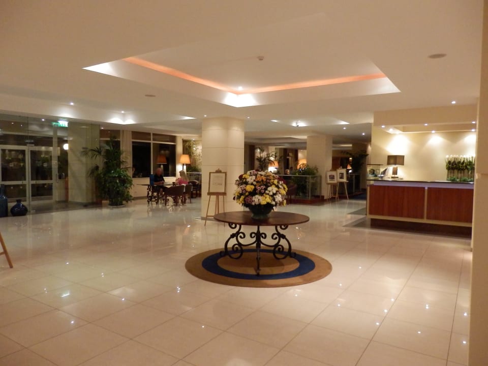 Lobby PortoBay Falésia