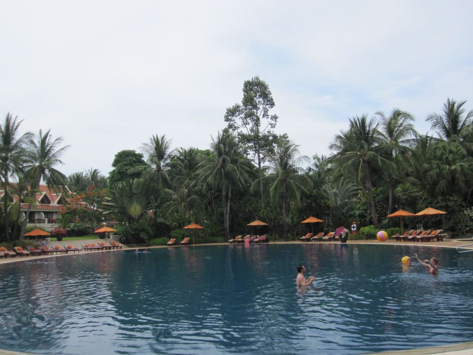 Pool mit olympischen Maßen Santiburi Koh Samui